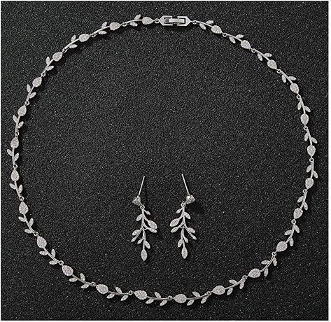 Wedding Jewellery Ideas For Bride, Silver Vine Jewelry, Silver Vine Necklace, Hoco Earrings Silver, Grad Jewelry Silver, Silver Leaf Jewelry, Silver Leaf Necklace, Fancy Silver Jewelry, Silver Wedding Necklace