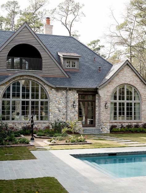 Wilding Residence by Thompson Custom Homes | HomeAdore Arch Window, Cape Cod House, Traditional Exterior, Modern Cottage, Exterior Stone, Interior Modern, Arched Windows, Country Design, Stone Houses