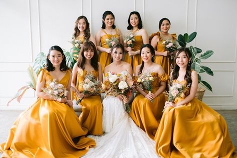 10 Colorful Intimate Weddings | Philippines Wedding Blog Tropical Wedding Color Palette, Colorful Wedding Ideas, Mustard Yellow Wedding, Marigold Wedding, Colorful Weddings, Yellow Wedding Theme, Filipino Wedding, Pallet Wedding, Colors Of Autumn