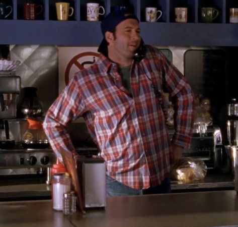 Luke Danes Aesthetic, Agent Strahm, Luke Gilmore, Gilmore Girls Characters, Gilmore Girls Luke, Scott Patterson, Amy Sherman Palladino, Luke Danes, Gilmore Girls Seasons