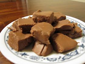 * Weston Recipe Box *: * Symphony Bar Fudge * Best Fudge Recipe, Fudge Recipe, Fudge Recipes, Sweets Treats, Mother In Law, Dessert Bars, Recipe Box, Christmas Treats, Candy Bar