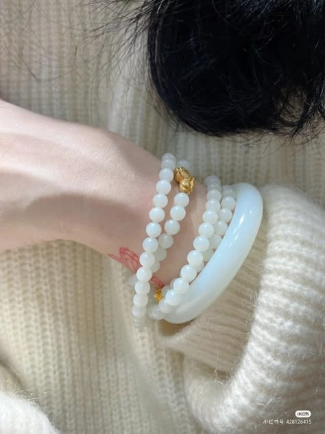 Aesthetic Items, Dope Jewelry Accessories, Asian Jewelry, Korean Jewelry, Jewelry Accessories Ideas, Bangles Jewelry Designs, Nephrite Jade, Classy Jewelry, Funky Jewelry