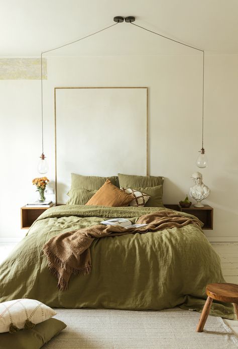 Green Bedding With Pillows, Soft Linen Bedding, Avocado Green Bedding, King Linen Bedding, Olive Green Bed Sheets, Dark Olive Bedding, Rust And Green Bedding, Dark Green And White Bedding, Uncentered Bed