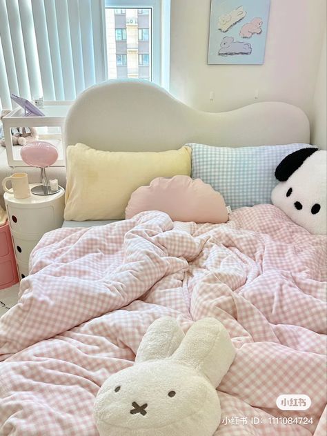 Chinese Room Aesthetic, Korean Cute Aesthetic, Korean Bedroom, Chinese Room, Ideas Habitaciones, Desk Inspiration, Pastel House, Cute Bedroom Ideas, Dekorasi Kamar Tidur