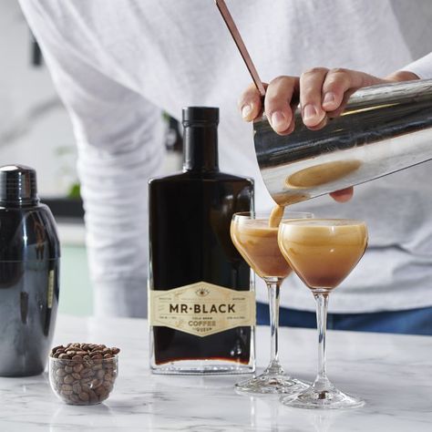 Espresso Martini Coffee Liquor, Frothy Espresso Martini, Winter Espresso Martini, The Best Espresso Martini, Mr Black Espresso Martini, How To Make Espresso Martini, Cold Brew Espresso Martini, Perfect Espresso Martini, Batch Espresso Martini