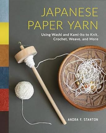 Upcycle Paper, Weaving Paper, Japanese Handicrafts, Sewing Paper, Japanese Crochet Patterns, Art Yarn Weaving, Crochet Weave, Macrame Weaving, Paper Twine