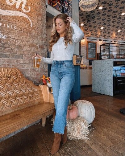 Body Suit Outfits With Jeans, Jeans Sweater Boots Outfit, Bootcut Jeans Outfit Winter, Jeans And Bodysuit Outfits, Sweater Boots Outfit, 2025 Outfits, Jeans Boots Outfit, Jeans And Bodysuit, Jeans Pants Outfit