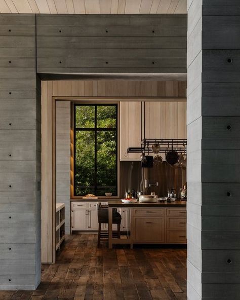 Scott Mitchell Studio on Instagram: "White oak ceilings, monolithic concrete, light, space and raw materiality. 📷: @trevormein #architecture #monoliths #concrete #light #space #materials #whiteoak #wood #kitchen #scottmitchellhouses" Scott Mitchell, Walled Courtyard, Distant Mountains, French Oak Flooring, Concrete Light, Living/dining Room, Corner House, French Oak, Kitchen Cabinetry