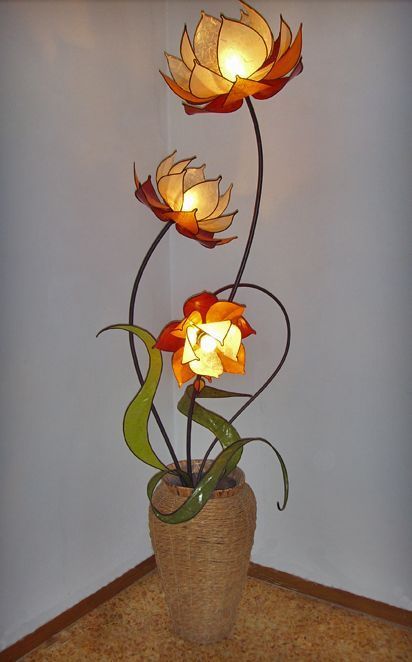 Creative lamp, lamp design, unique lamp, decorating lamp Pretty Lamps, Silk Lanterns, Flower Floor Lamp, Rose Lamp, Lampe Art Deco, Vintage Industrial Lighting, Creative Lamps, 2 Flowers, Flower Lamp