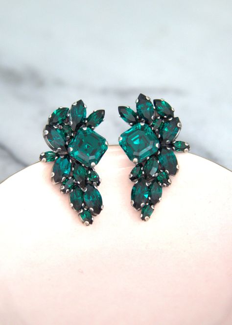 Emerald Crystal Earrings, Bridal Emerald Earrings, Dark Green Cluster Stud Earrings, Emerald Crystal Swarovski Earrings, Bridesmaids Gifts Green Cluster Earrings For Wedding, Green Bridal Earrings For Evening, Climbing Earrings, Crystal Cluster Earrings, Shabby Chic Modern, Emerald Crystal, Earrings Emerald, Safety Pin Earrings, Elegant Jewellery