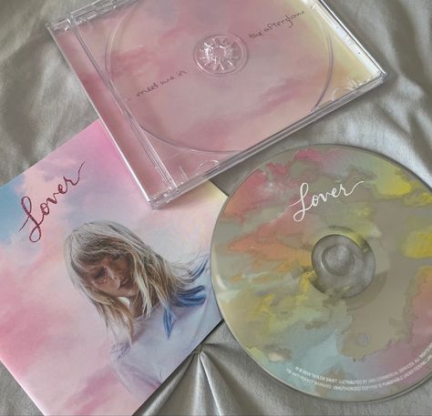 Taylor Swift Cd, Tara Jones, Taylor Swift Lover, Vinyl Collection, Vinyl Cd, Taylor Swift Album, Blue Vinyl, Cd Cover, Music Aesthetic