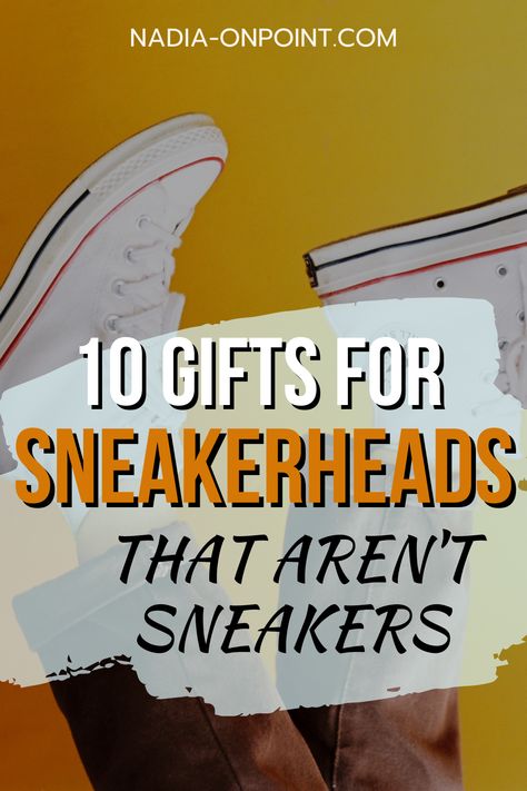 Trendy Gift Guides and Ideas! Do you know a sneakerhead? Here are some gifts for sneakerheads that aren't sneakers! The best sneakerhead gift ideas! They will make a cool sneakerhead gift for birthday, perfect for your sneakerhead boyfriend or girlfriend for christmas or birthday. #sneakers #sneakerhead #gift #giftguide #giftideas #shoes #trendy Shoe Lover Gifts Men, Gifts For A Sneaker Head, Sneakerhead Gift Ideas, Gifts For Shoe Lovers, Nike Gifts For Boyfriend, Nike Gift Ideas, Shoe Gift Ideas, Gifts For Sneakerheads, Birthday Sneakers