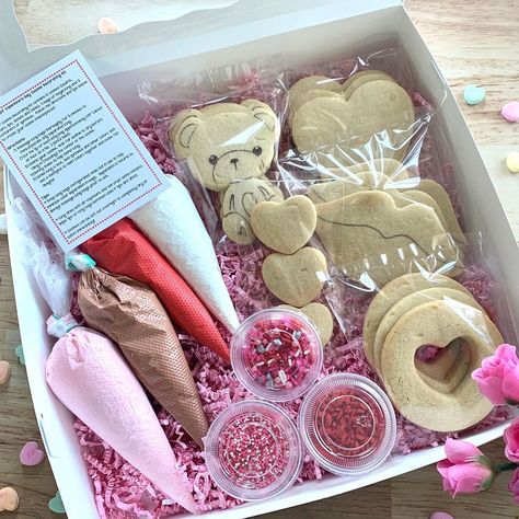 Valentines Cookie Decorating Kit, Valentines Diy Cookie Kit, Valentines Cookie Kits, Valentine’s Day Cookie Sets, Valentine Cookie Sets, Valentines Day Cookie Sets, Valentine’s Day Cookies Decorated, Diy Cookie Decorating Kit, Valentine Cookie Kit