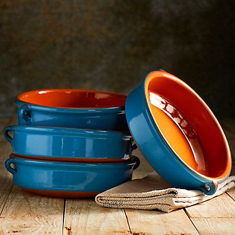 Traditional Spanish Dishes, Beautiful Kitchenware, Spanish Foods, Dessert Gifts, Spanish Dishes, Everyday Dishes, Mediterranean Blue, Keep Food Warm, Ceramic Kitchen