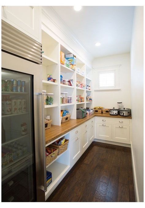 Pantry Design With Fridge, Butlers Kitchen, Pantry Goals, Walk In Pantry Ideas, Pantry Layout, House Pantry, Dream Pantry, Pantry Laundry Room, Perfect Pantry