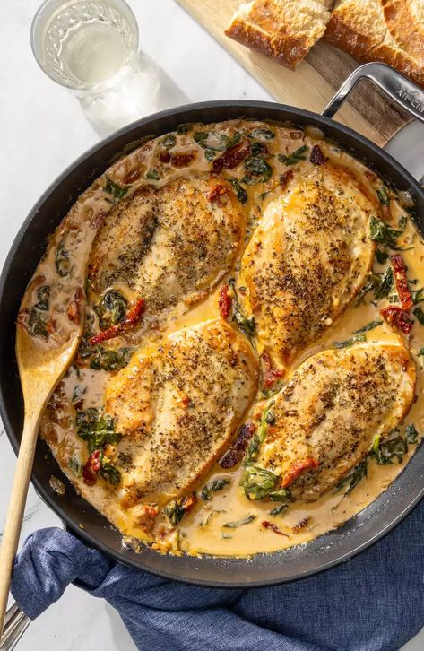 Creamy Tuscan Chicken Recipe (30 Minutes, One Pan) 5 Star Recipes, Baked Buffalo Chicken Breast, Best Fajitas, Easy Chicken Breast Recipes, Creamy Tuscan Chicken Recipe, Creamy Tuscan Chicken, Homemade Buffalo Sauce, Wilted Spinach, Easy Chicken Breast