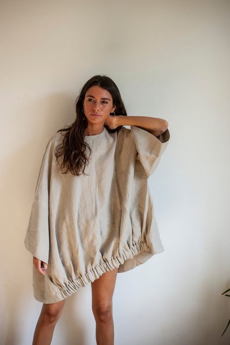 Minimalist Linen Blouse Oversized Blouse Linen Kimono | Etsy Lithuania Minimalist Blouse, Linen Kimono, Boho Mode, Kimono Blouse, Linen Fashion, Oversized Blouse, Linen Blouse, Loose Blouse, Kimono Jacket