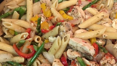 If you are tired of tomato based pasta, try this one. Asparagus and chicken are tossed with penne pasta. Easy Chicken And Noodles, Chicken Penne Pasta, Penne Pasta Recipes, Chicken Penne, Penne Pasta, Tasty Pasta, Asparagus Recipe, Chicken Pasta, Chicken And Vegetables