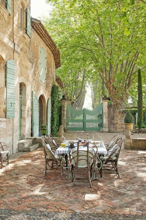 French Country Patio, Country Patio, French Country Rug, Green Shutters, Villa Luxury, French Country Living, French Country Living Room, European Farmhouse, Casa Country