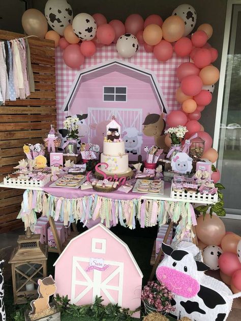 Farm Party Decorations, Farm Themed Party, Fest Temaer, Pink Party Decorations, Ballon Party, Photo Balloons, Cow Birthday, Farm Birthday Party, Girl Birthday Decorations