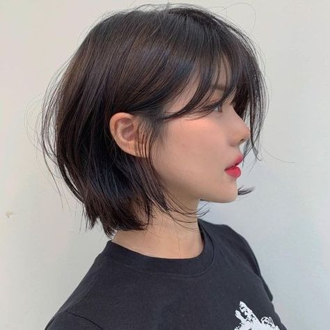 20 Trendy Short Hairstyles For Women - Daily Jugarr Asian Haircut, Korean Short Hair, Cool Short Hairstyles, Hair Inspiration Short, Asian Short Hair, Wolf Cut, Short Straight Hair, Shot Hair Styles, Haircuts For Medium Hair