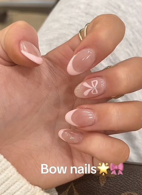 Cute Short Nail Art Ideas, Simple Nail Ideas Not Acrylic, Cute Simple Nails Acrylic Almond Medium, Simple Two Color Nail Designs, French Tip Colors Ideas, Nails Design Beginner, Nails Design For January, Back To School Nails Short Square, Design For Nails Ideas