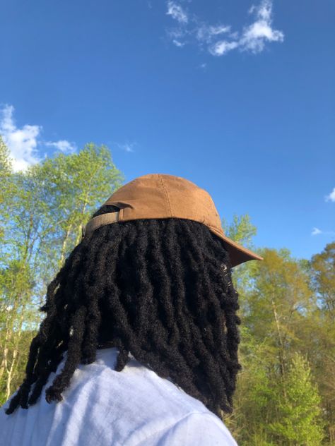 Loc Head Wrap Styles Men, Locs Vision Board, Thick Dreads Men, Long Freeform Locs, Thick Dreads Styles For Men, Hats With Locs, Locs With Hats, Thick Locs Men, High Top Locs