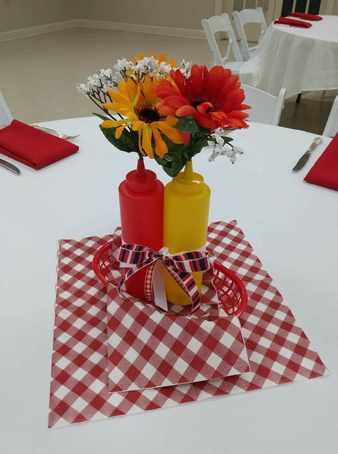 Picnic Centerpiece Ideas Table Decorations, Bbq Centerpiece Ideas Backyard Parties, Bbq Party Centerpiece Ideas, Picnic Themed Parties Centerpieces, Bbq Party Decorations Picnic Theme, Bbq Centerpiece Ideas, Baby Shower Picnic Theme, Bbq Centerpieces, Baby Q Centerpieces