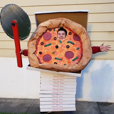 DIY Costume Pizza Fancy Dress, Pizza Halloween Costume, Pie Costume, Pizza Costume, Food Costumes, Pizza Pie, Sports Day, Baby Wearing, Fancy Dress