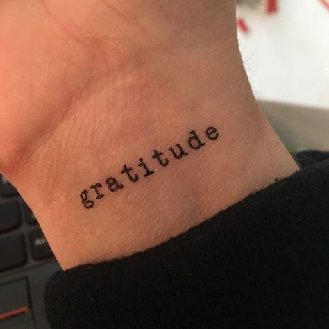 Forever Grateful Tattoo, Tattoo Courage, Gratitude Tattoo, Jewelry Tattoos, Cute Finger Tattoos, Wrist Tattoos For Women, Symbol Tattoos, Tattoo Feminina, Aesthetic Tattoo