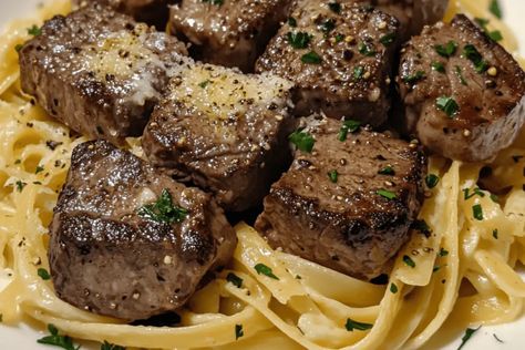 Savor tender garlic butter steak bites paired with creamy Parmesan pasta in this quick and delicious recipe. Perfect for dinner! Garlic Steak Pasta, Steak And Pasta Recipes, Creamy Parmesan Pasta, Steak And Pasta, Garlic Butter Steak Bites, Butter Steak Bites, Garlic Steak, Steak Pasta, Vodka Pasta