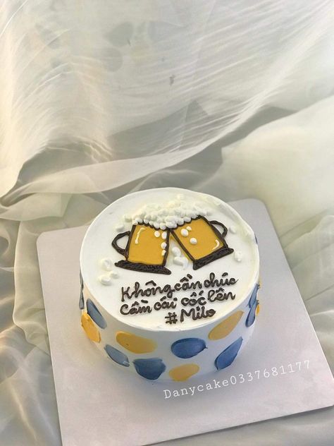 Cake for drunk boys Beer Cakes For Men Birthday, Beer Cake Design, Beer Cakes For Men, Birthday Cake Drink, Beer Birthday Cake, Birthday Cake Beer, Birthday Beer Cake, Beer Cake, Birthday Cakes For Men