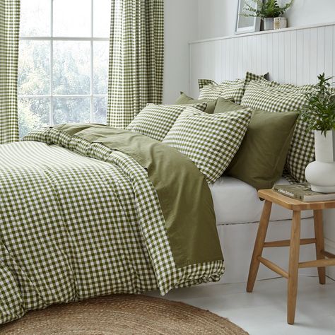 Dunelm Portloe Woven Gingham Duvet Cover & Pillowcase Set in Cotton - Green Gingham Duvet Cover, Gingham Set, Voile Panels, Bed Making, Green Duvet, Green Duvet Covers, Voile Curtains, Tartan Design, Redecorate Bedroom