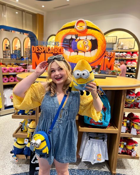 When you match the parade 🥰🫶 #hosted Had truly the BEST time watching the new Mega Movie Parade over at @universalorlando !!! Of course, I was waiting to see my fav lil minions on their float. 😋 SO CUTE! Universal even gave me a Minions bubble wand. 🥹 AND their bubble wands are so fun because they interact and react with the different floats in the parade! Lots of bubbles for Minions & Trolls. 🫧 Anyways, just had to dress inspired by the Minions- especially with their new movie out! I ... Minions, New Minions Movie, Minion Outfit, Minion Gifts, Minion Movie, Bubble Wand, Orlando Vacation, Universal Studios Orlando, Bubble Wands