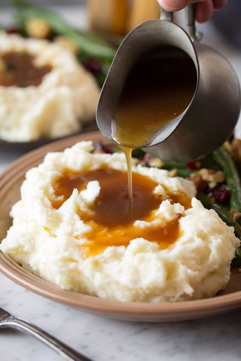 Easy Gravycountryliving Gravy Meals, Potato Party, Turkey Gravy From Drippings, Easy Gravy Recipe, Fluffy Mashed Potatoes, Cooking Stuff, Healthy Salmon Recipes, Healthy Recipes On A Budget, Turkey Gravy