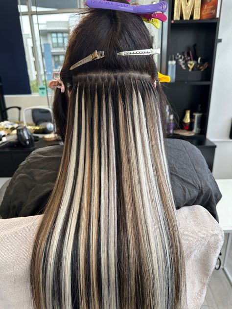 Adding highlights with extensions Dark Brown Hair With Blonde Highlights Extensions, Blonde Highlight Extensions, Hair Extension Highlights, Highlights With Extensions, Hair Extensions With Highlights, Highlight Extensions, Extension Highlights, Dark Brown Hair With Blonde Highlights, Fake Hair Extensions