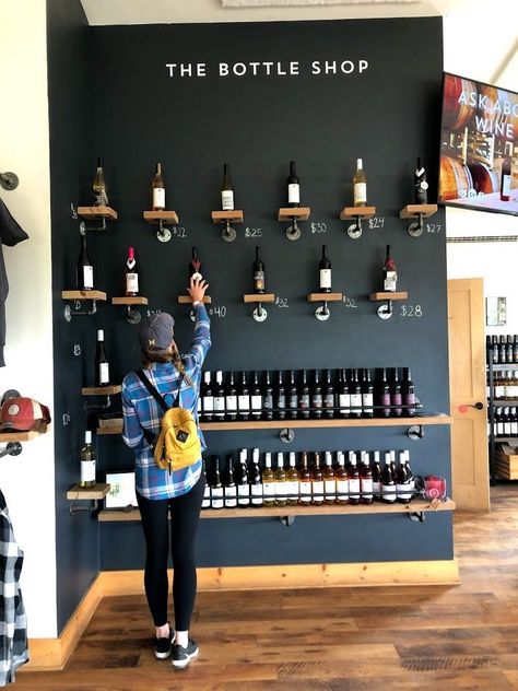 Drink and buy wine in Waconia MN. Schram Vineyard & Brewery. Wine Store Design, Wine Shop Interior, Wine Bar Design, Bar Nook, Cart Bar, Wine Bar Restaurant, Lake Town, Wine Boutique, Dive Bars