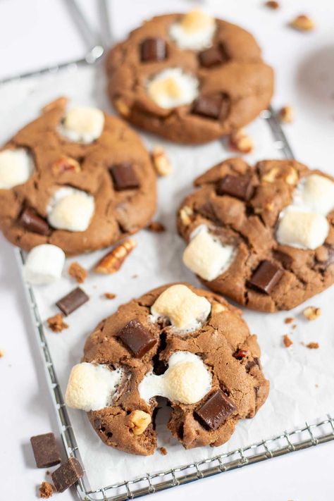 Mississippi Mud Cookies are the ultimate combination of salty, sweet, and rich. Velvety cocoa powder, rich chocolate chunks, salty pecans, and sweet marshmallows create decadent cookies that are out-of-this-world! Mississippi Mud Cookies, Worms And Dirt, Mud Cookies, Decadent Cookies, Bake Sale Ideas, Cookie Recipes Unique, Mississippi Mud, Recipe List, Cookie Spread