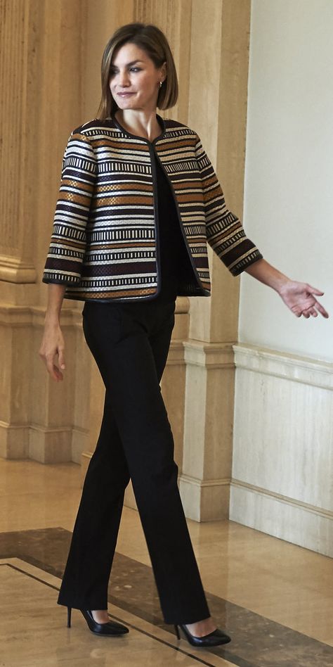 Queen Letizia Wears a Statement Jacket Coat Outfits For Women, Bolero Blazer, Statement Jacket, Letizia Of Spain, White Trousers, Queen Letizia, Royal Fashion, Work Attire, Black & White