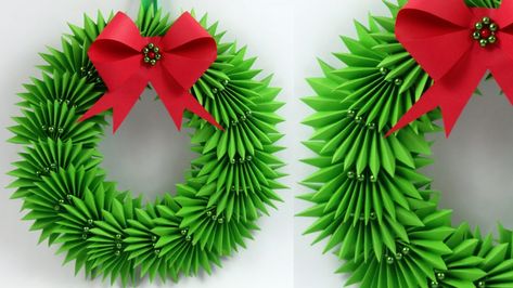 Welcome viewers, Sometimes paper flowers are better than real ones because they last longer and do not need maintenance. They are also great decorations for house parties. Today let's celebrate with flower craft, these paper gifts flower make everything better. Christmas Decor From Paper, Christmas Decor Ideas Paper, Paper Wreath Diy Christmas, Origami Reindeer, Paper Wreath Diy, Wreath Paper, Christmas Wreath Decor, Christmas Wreath Craft, House Parties