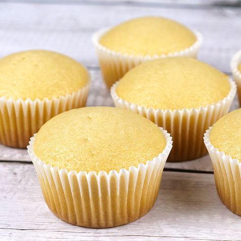 Super Moist Vanilla Cupcakes | No Egg No Milk No Butter Cake Vanilla Cupcakes Vegan, Essen, No Milk Cupcakes Recipes, Cupcake Recipes No Butter, Cupcakes With No Eggs, Vegan Vanilla Muffins, No Egg Cupcakes, No Butter Cupcakes, No Milk Muffins