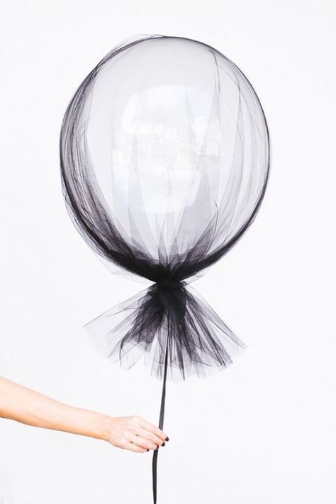 Sheer netted balloons: http://www.stylemepretty.com/living/2016/03/11/20-simple-ways-to-take-your-balloons-to-the-next-level/ Kain Tile, Clear Balloons, Festa Party, Masquerade Party, Helium Balloons, Fete Halloween, Halloween Wedding, Inspiration For Kids, Baby Halloween