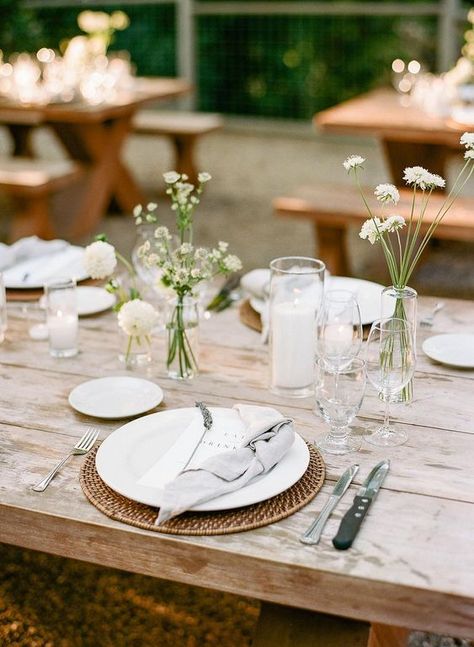 The Ultimate Guide to Planning the Perfect DIY Wedding Minimalistic Wedding Reception Tables, Flowers For Farm Table Wedding, Simple White Table Setting Wedding, Minimal Decor Wedding Table, Romantic Simple Wedding Decor, Wedding Tables Minimalist, Spring Minimalist Wedding, Simplistic Table Decor Wedding, Less Is More Wedding Decor