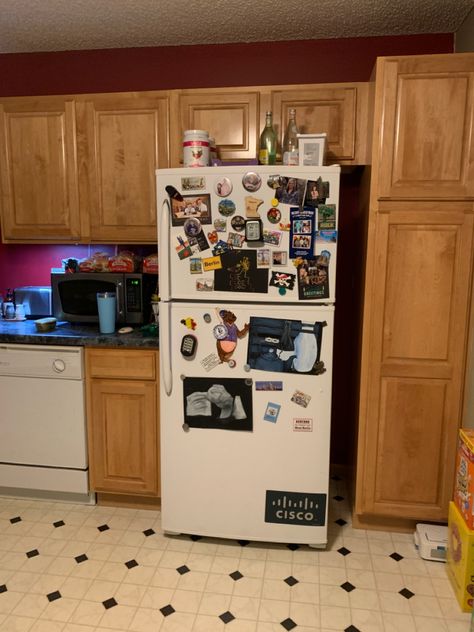 Kitchen pre-updated fridge Shared Fridge With Roommates, Decorated Refrigerator, Decorated Fridge, Happy Home Designer, Grandmas House, Kitchen Photos, Art Display, Art Project, Drawing For Kids