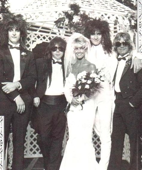 Heather Locklear and Tommy Lee's 1986 wedding ... with all the Motley Crüe members in attendance.  They divorced in 1993.  She was married to Bon Jovi guitarist Richie Sambora 1994-2007. Motley Crue Wedding, Tommy Lee Wedding, Tommy Lee Motley Crue, Mick Mars, Vince Neil, Heather Locklear, Motley Crüe, 80s Bands, Weddings By Color