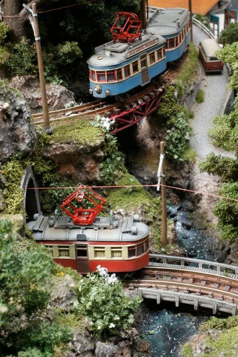 Miniature Train, Train Diorama Ideas, Model Train, Model Railway Scenery Diy, Model Railways Uk, G Scale Trains Layout Garden Railroad, Model City, N Scale Model Trains, On30 Model Railroad