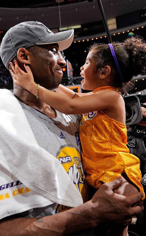 Gigi Wallpapers, Kobe And Gigi, Coldest Photos, Lion Couple, Kobe Bryant Family, Kobe Bryant Nba, Kobe & Gigi, Vanessa Bryant, Kobe Bryant Pictures