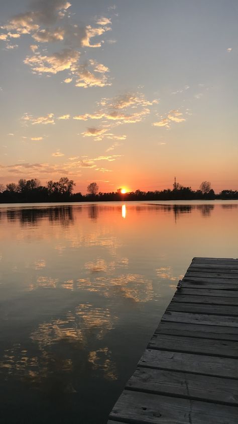 Lake sunset clouds reflecting rippling water Pastel, Nature, Sunset In Water, Water Lake Aesthetic, Sunrise Reflection On Water, Sunset Water Pictures, Sunsets Over Water, Sunrise Over Lake, Lake Asthetic Picture