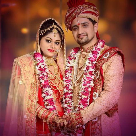 Marriage Photoshoot, Wedding Photography India, Indian Wedding Pictures, Haldi Ceremony Outfit, Indian Bride Poses, Indian Bride Photography Poses, Indian Wedding Poses, Bride Photos Poses, Indian Wedding Photography Couples