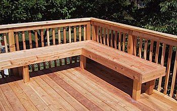 Deck Bench Seating, Deck Bench, Deck Seating, Diy Bench Outdoor, Patio Steps, Wooden Deck, Patio Deck Designs, Deck Designs Backyard, Cool Deck